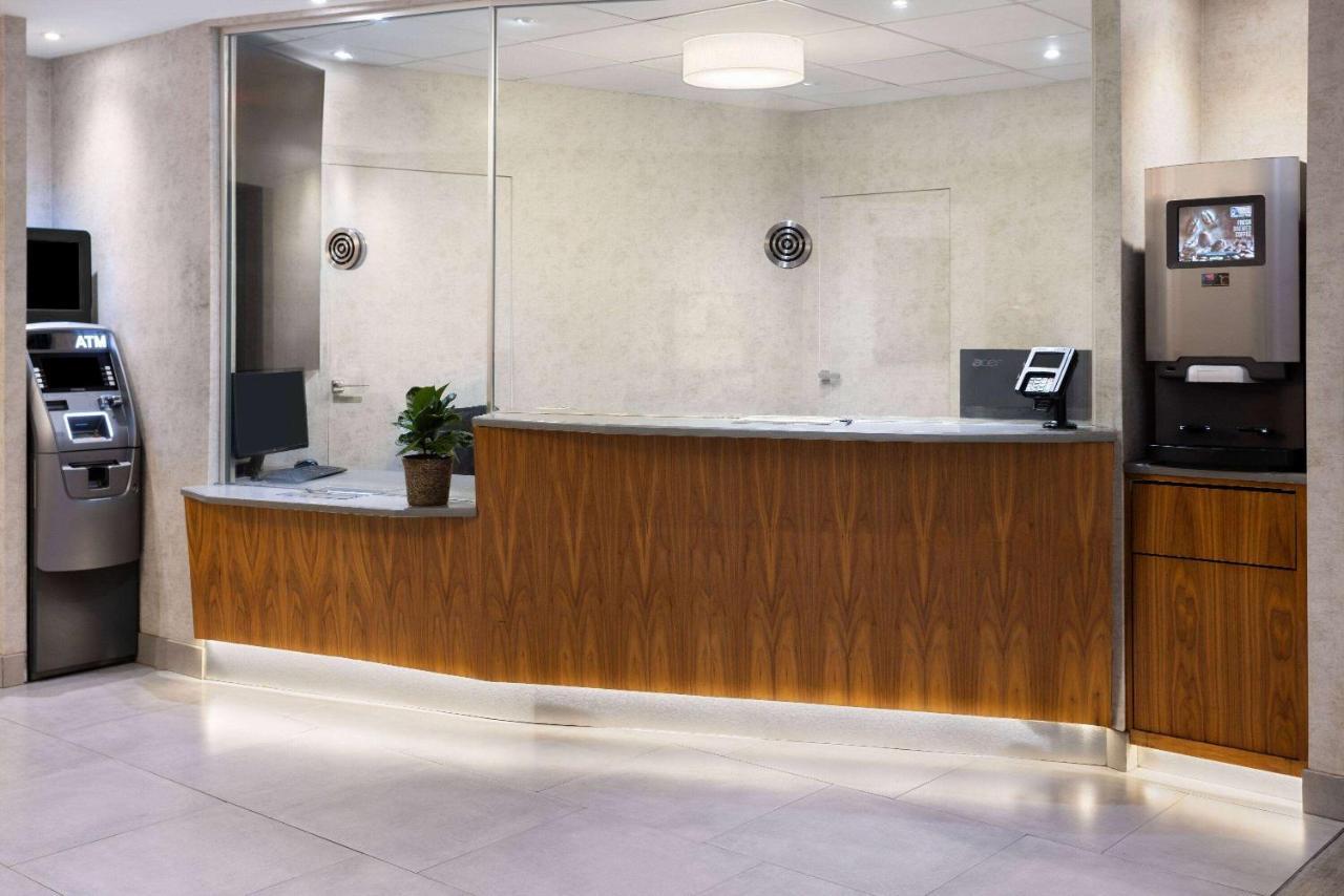 Ramada By Wyndham Bronx Ξενοδοχείο Νέα Υόρκη Εξωτερικό φωτογραφία