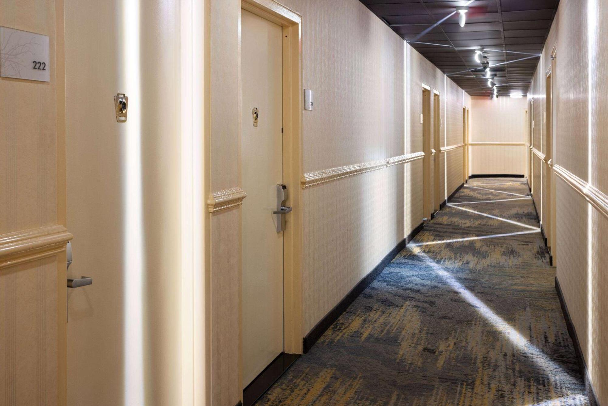 Ramada By Wyndham Bronx Ξενοδοχείο Νέα Υόρκη Εξωτερικό φωτογραφία
